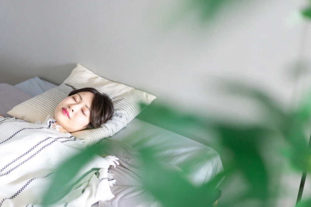 「いびき」と「眠りの深さ」の関係。レム睡眠・ノンレム睡眠のどっち？