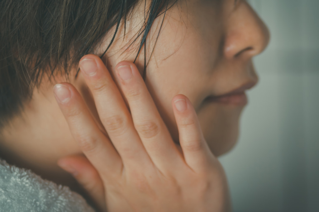 口の中のしびれ｜原因はストレス？病気？病院は何科？三叉神経麻痺・ドライマウスの可能性