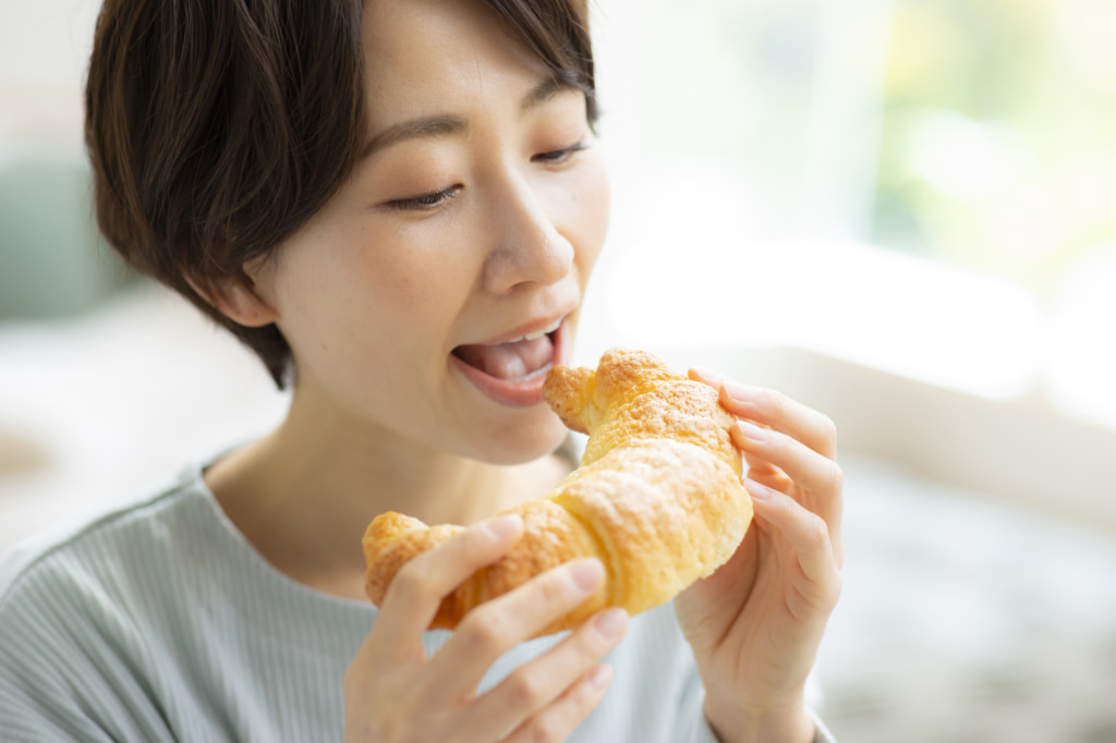 パンやケーキの「血糖値を上げない食べ方」オリーブオイルがいいって本当？