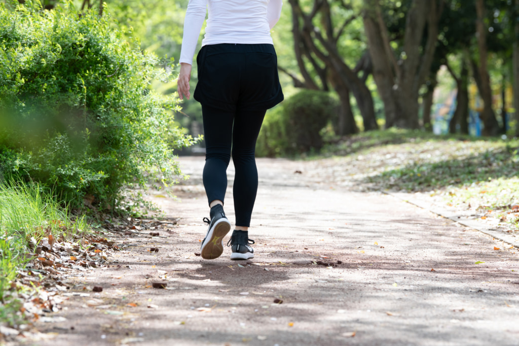 太りすぎで足首が痛い！？痩せれば治る？負担の少ないダイエット方法も