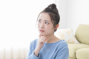 1週間生理がこない「妊娠以外にも原因が!?」何日遅れたら病院に行く？