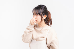 蓄膿症の口臭は「どんな臭い？」治したい…病院には行くべき？