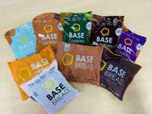 40代置き換えダイエットにおすすめの最強食は？BASE BAREADの口コミ・アレンジも